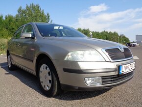 Škoda Octavia 1.6i Ambiente - 2