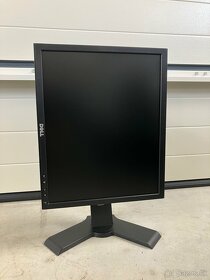 LCD monitor DELL 19” - 2