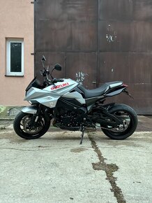 SUZUKI GSX-S100S KATANA - 2