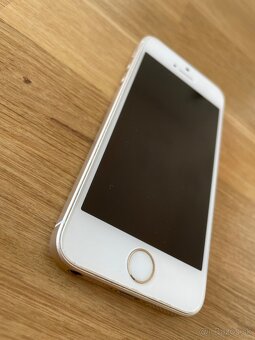 iPhone SE 2016 32GB zlatý - 2