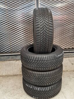 4X Zimné pneumatiky Goodyear RFT 225/55 R17 101V - 2