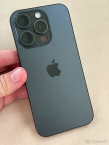 iPhone 15 Pro 256GB Black Titanium - 2