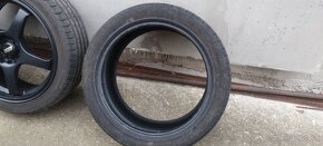 225/45R17 - 2