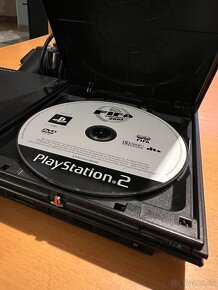 Playstation 2 - 2