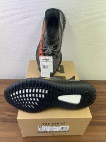 Adidas Yeezy Boost 350 V2 Carbon Beluga 40 2/3 - 2