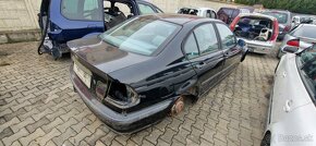 Lacno rozpredám BMW E46 na náhradné diely - 2