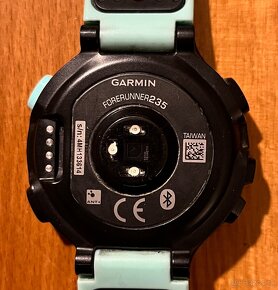 Predám hodinky Garmin Forerunner 235 - 2