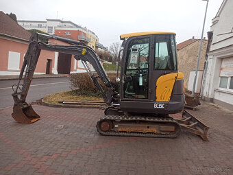 Pásový bagr Minibagr Volvo EC35 r.v2015 Kubota CAT Takeuchi - 2