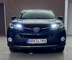 Toyota RAV 4 2.2d 4x4 2013 147 tisíc km - 2