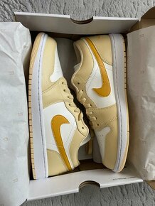 Air Jordan 1 Low "Yellow Ochre" - 2