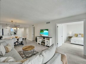 Krásny apartmán s terasou v Pompano Beach, Florida USA - 2