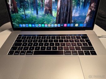 MacBook Pro 15-inch, 2018, i7, 16gb Ram, 500gb ssd - 2