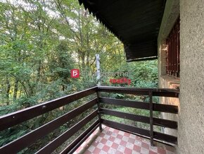 Krásna Eta veľká murovaná chata v lese v dosahu MHD (F377-13 - 2