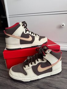 Tenisky Nike Dunk High Retro SE - 2