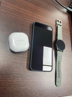 Samsung Galaxy S24 / Galaxy Watch7 40mm LTE / Galaxy Buds FE - 2