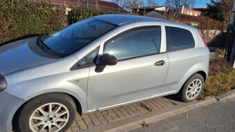 Fiat Grande Punto 1.9 JTD - 2