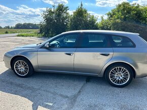 Alfa Romeo 159 sportwagon 2.2JTS - 2