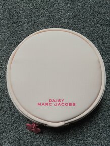 Predám kozmetickú taštičku - Marc Jacobs Daisy - 2