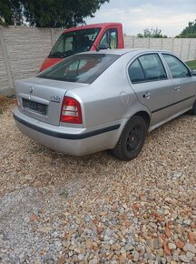 Rozpredam škoda Octavia 1.6 75kw AVU - 2