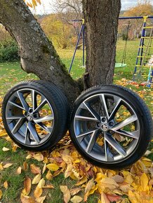 5x112 R19 Škoda original disky Vega - 2