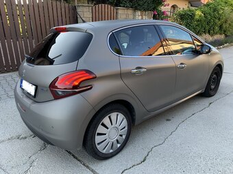 Peugeot 208 STYLE Edition 2016 1.2 benzín - 2