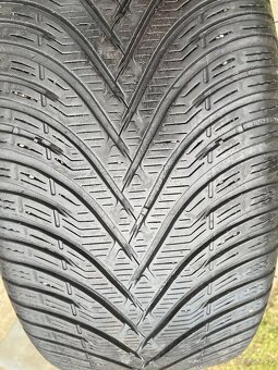 Zimné pneumatiky 235/50 r18 - 2