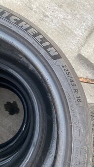 LETNÉ 225/45 R18 - 2