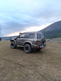 Predám Nissan patrol y61 - 2