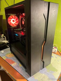 Pc : ryzen 5 3600,b550m, 32gb ram , 1tb nvme , rx 590 8gb oc - 2