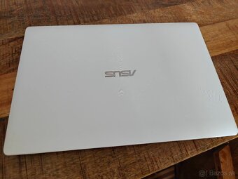 Predám notebook na náhradné diely ASUS X553M - 2