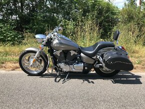 HONDA VTX 1300 C - 2