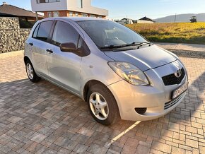 Predám Toyotu Yaris 1.0 B 5D - 2