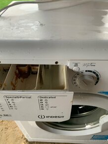 Indesit - 2