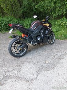 Kawasaki Z1000 - 2