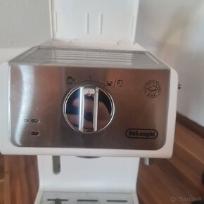 Kavovar Delonghi - 2