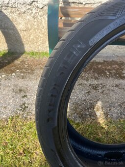 Letné pneu 235/40 r19 - 2