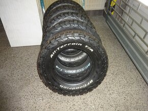 BFGoodrich All-Terrain 225/75R16 - 2