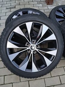 Škoda Superb 3 zimní kola Cassiopeia Pirelli 235-45 18 - 2