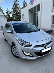 Hyundai i30 combi 1.6 crdi nová STK/Ek - 2