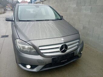 Mercedes Benz B 180CDI Executive - 2