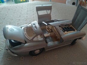 Predam Mercedes 300 sl 1:18 Burago - 2