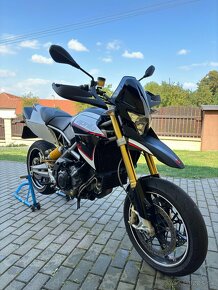 Aprilia dorsoduro 1200 - 2