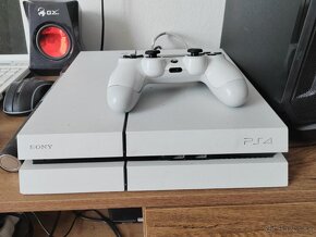 Playstation 4 slim - 2