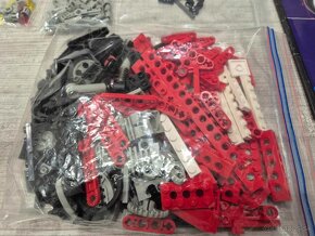 LEGO Technic 8422 Circuit Shock Racer - 2