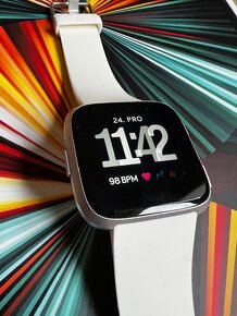 Inteligentné hodinky Fitbit Versa /SUPER CENA/ - 2