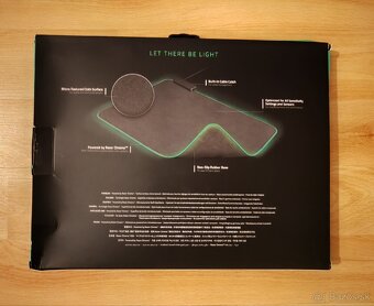 Razer Goliathus Chroma Soft Gaming Mouse Pad Black (M) - 2