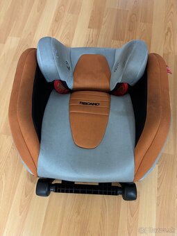 Predam autosedacku Recaro Monza Seatfix - 2