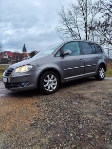 Volkswagen Touran 1.9 TDI DSG - 2