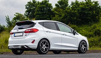 Ford Fiesta ST - 2