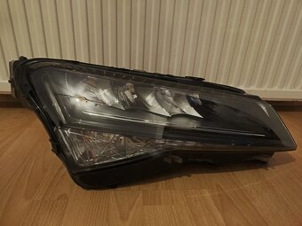 Pravé přední led světlo Škoda Superb III fl - 2